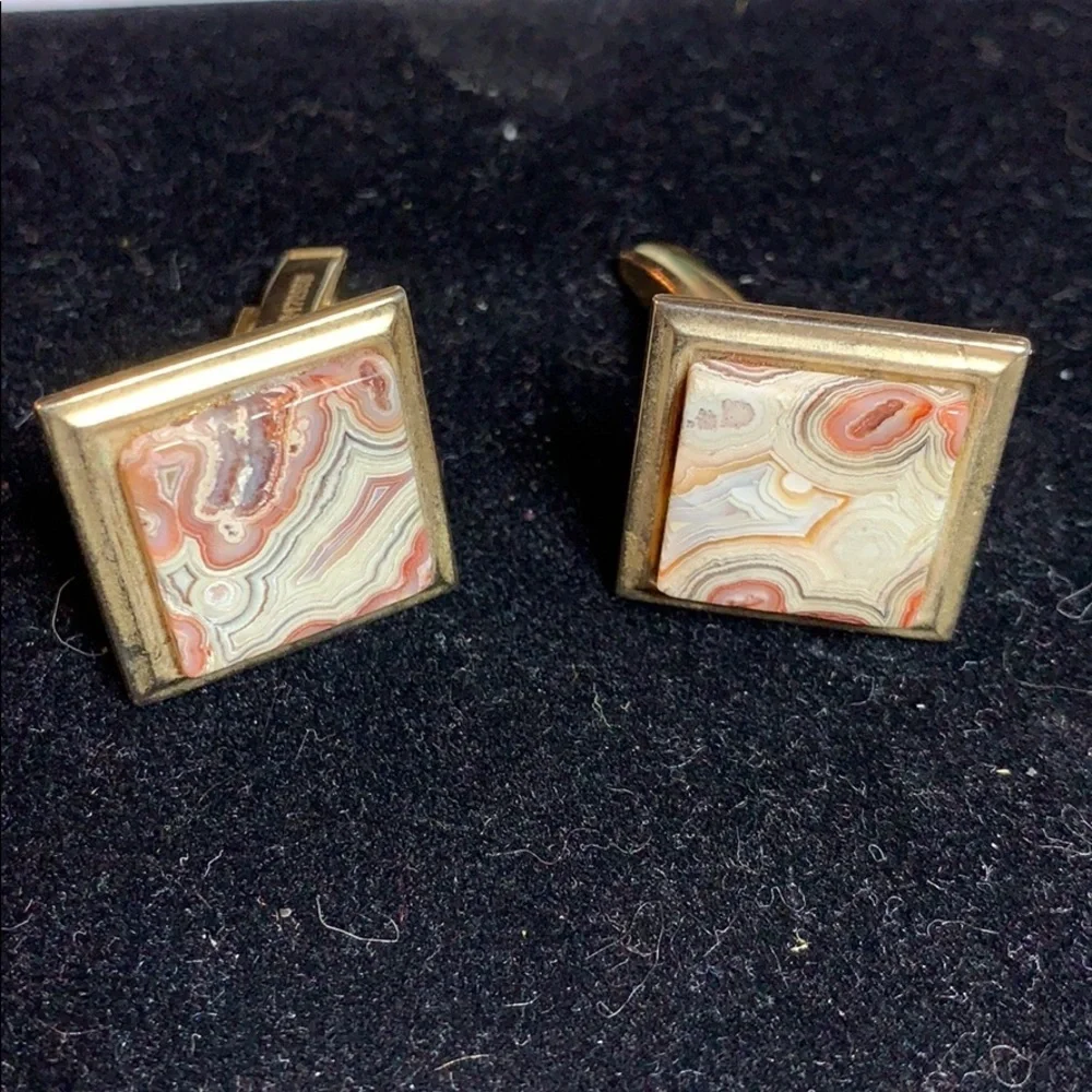 PAT2472958 Signature 1948 Submission Agate?/Gold
